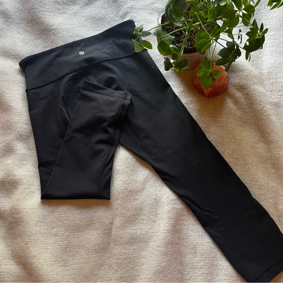 LULULEMON Leggings - Picture 2 of 6
